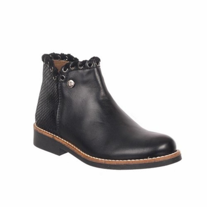 Botin de piel para niñas y adolescentes.