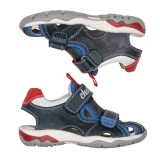 Sandalia niño en piel color azul, con memory foam