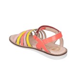 Sandalia en piel para niña colores con cierre de velcro para fácil ajuste.