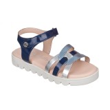 Sandalia toda en piel con suela hiper flexible.