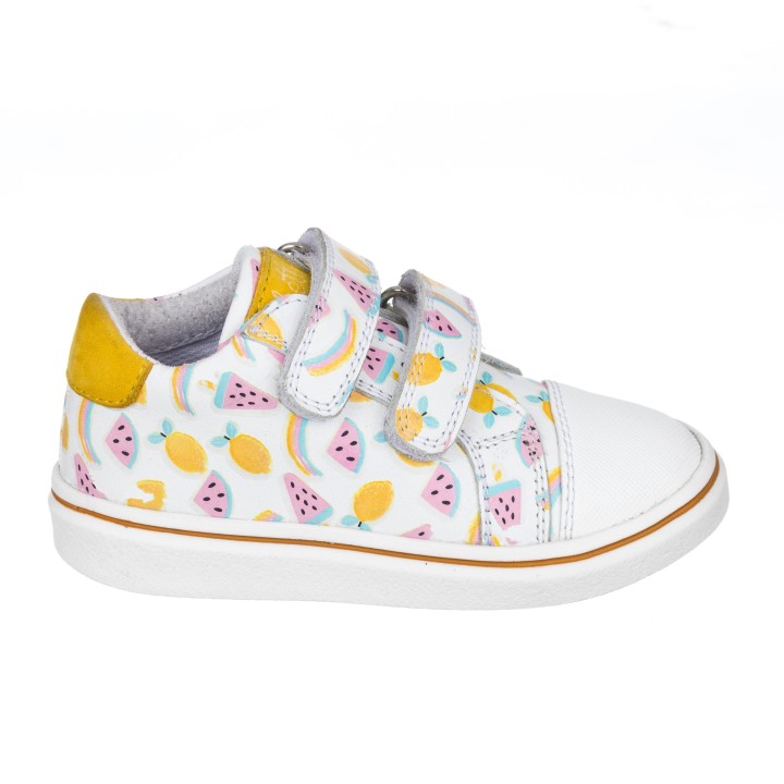 Deportiva toda en piel para niña, moderna, cómoda y divertida- Cierre de dos velcros.