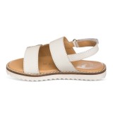 Sandalia blanca en piel con detalle de estrella con purpurina
