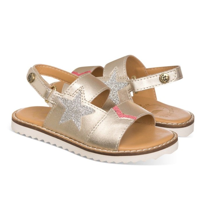 Sandalia dorada en piel con detalle de estrella color plata con purpurina
