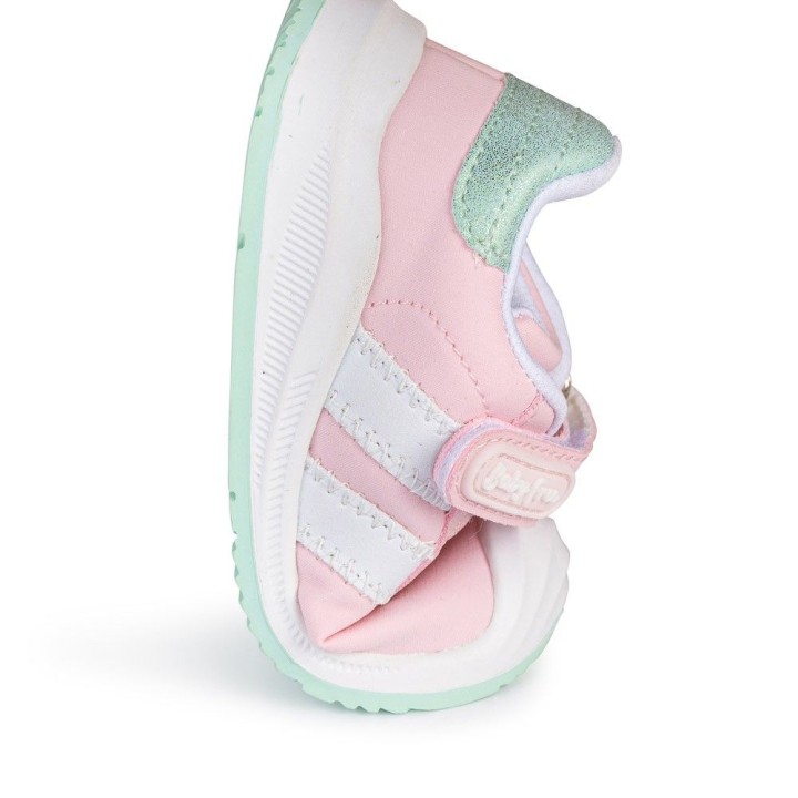 DEPORTIVO BAREFOOT BABY FREE - LONA ROSA | SUAVIDAD PASTEL CON DOBLE BANDA BLANCA