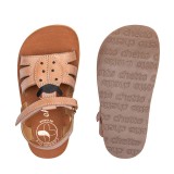 SANDALIA BAREFOOT ROSA - SUAVIDAD Y ENCANTO CON MARIQUITA EN RELIEVE