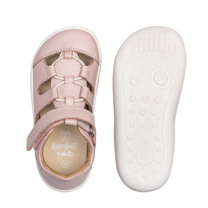 SANDALIA CERRADA BAREFOOT ROSA – DULZURA Y LIGEREZA