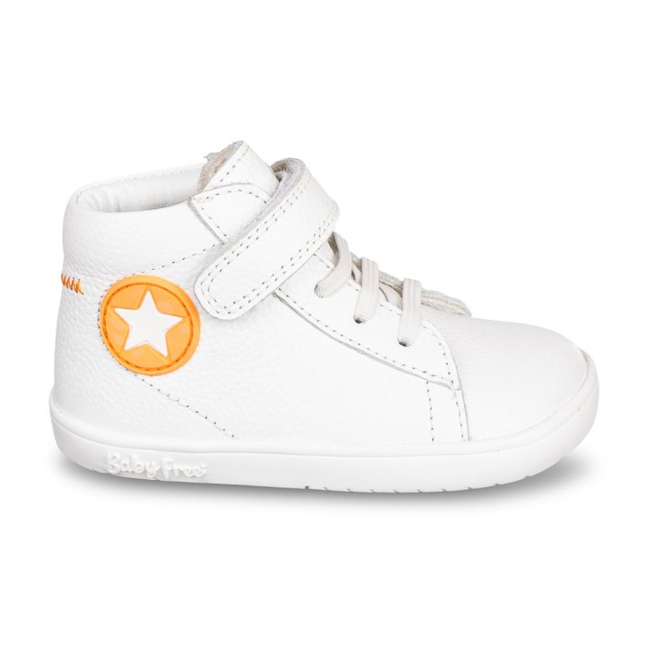 Botín Baby Free Blanco Barefoot con Estrella