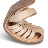 SANDALIA BAREFOOT PIEL CHETTO CANGREJERA TRENZADA TAUPE