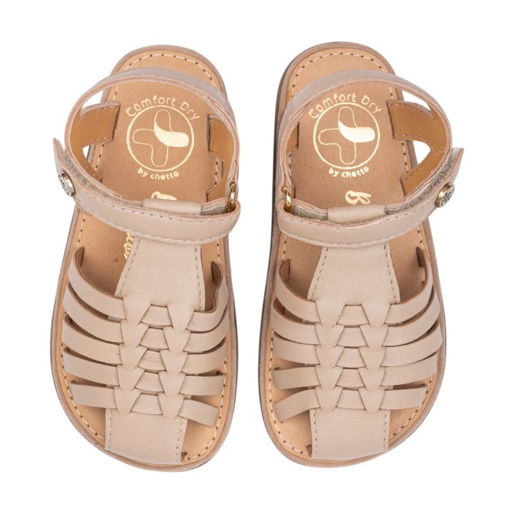 SANDALIA BAREFOOT PIEL CHETTO CANGREJERA TRENZADA TAUPE