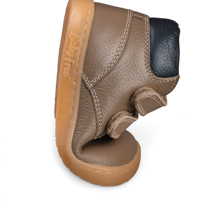 BOTA BAREFOOT DOBLE CIERRE PIEL TAUPE