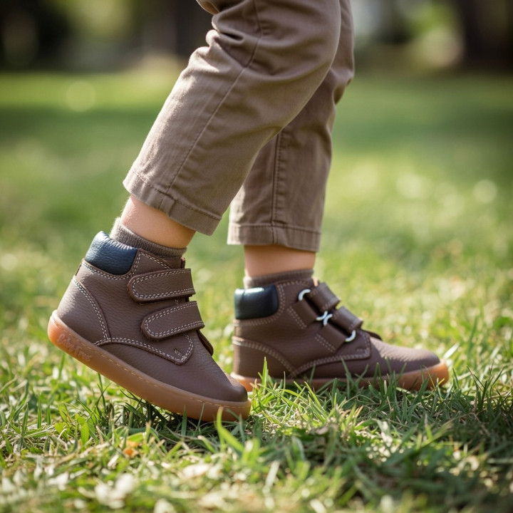BOTA BAREFOOT DOBLE CIERRE PIEL TAUPE