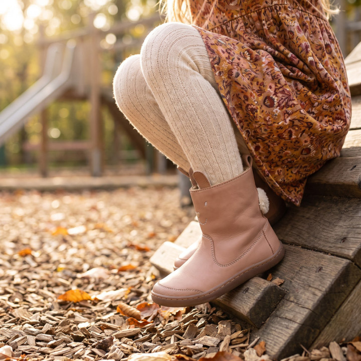 BOTAS BAREFOOT CONEJO OREJITAS PIEL ROSA