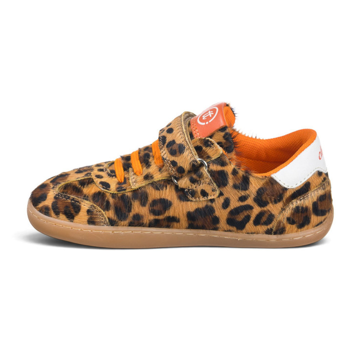 ZAPATILLA BAREFOOT DE PIEL CON DOS BANDAS – DISEÑO FLEXIBLE Y DEPORTIVO