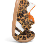 ZAPATILLA BAREFOOT DE PIEL CON DOS BANDAS – DISEÑO FLEXIBLE Y DEPORTIVO